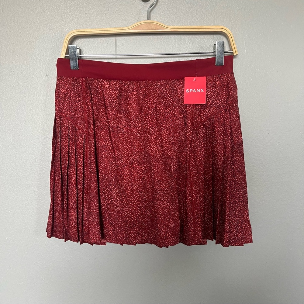 NWT Spanx Get Moving pleated Tennis skirt / Golf skirt
